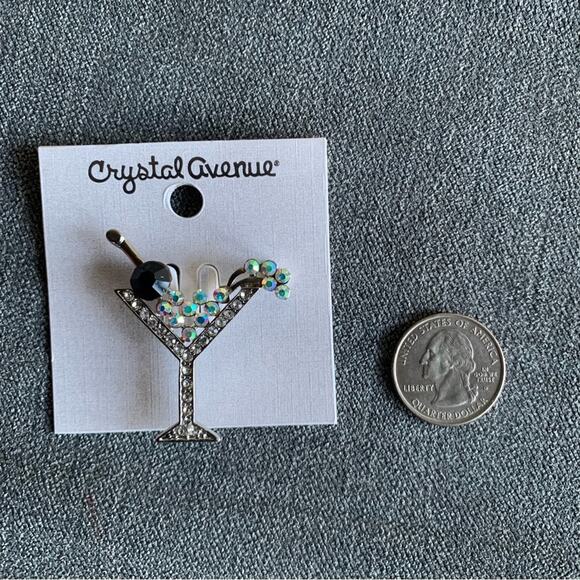 Crystal Avenue New Martini Cocktail Glass Rhinestone Brooch - Picture 4 of 4
